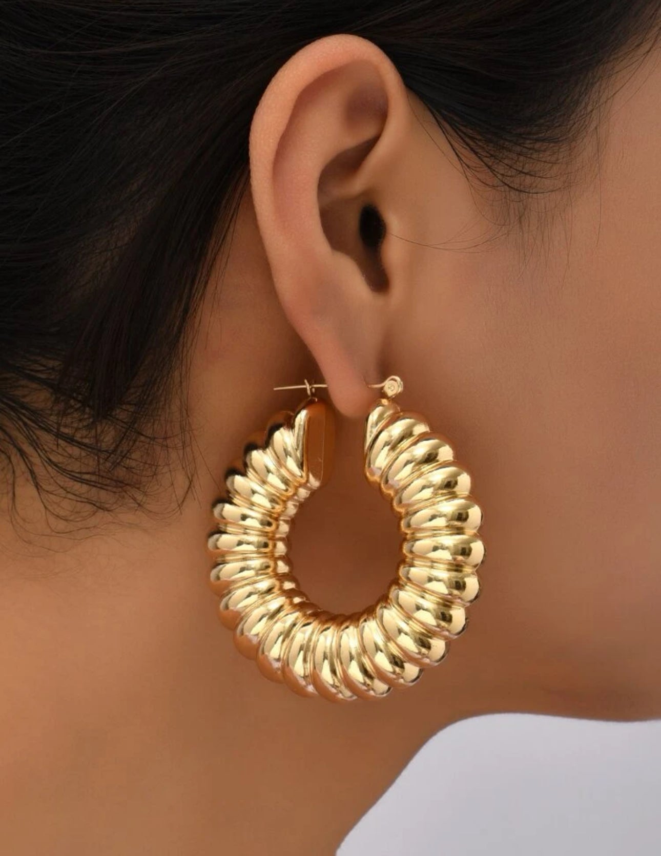 Textured hoop earrings