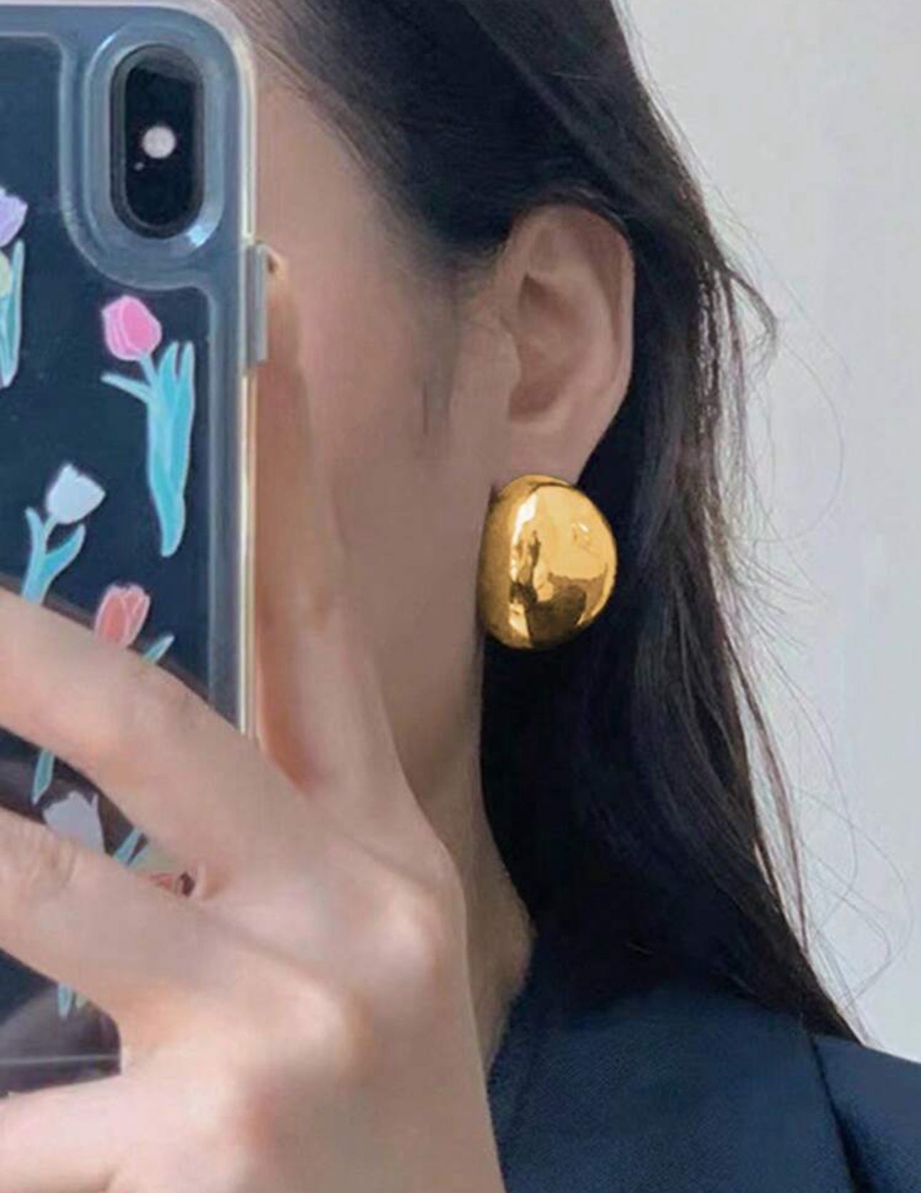 Round earrings