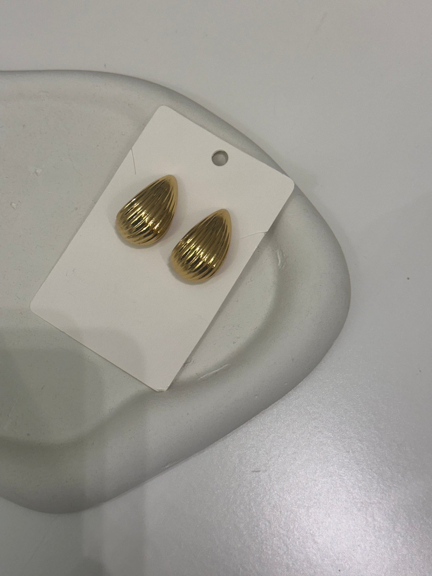 Drop earrings