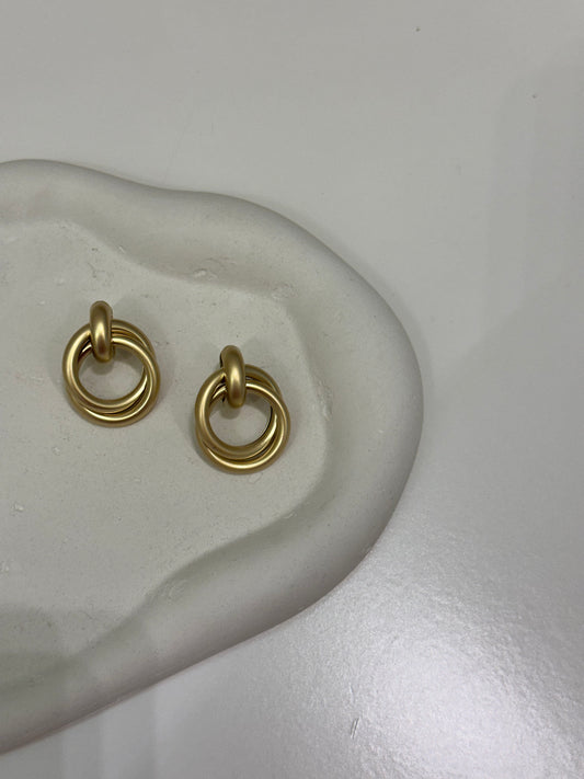 Gold circle earrings