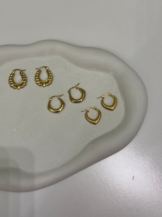 6 pcs gold earrings